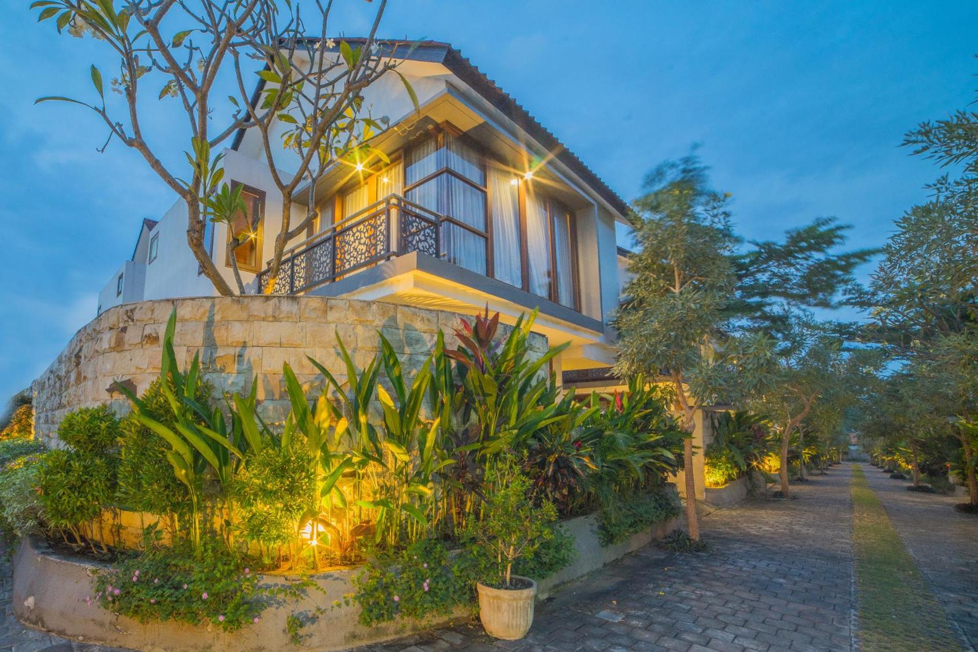 Grand Kesambi Resort And Villas Dalung  Extérieur photo